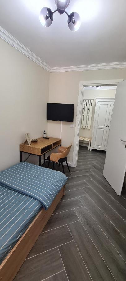 White rezidence Apartment Curtea de Argeş Exterior foto