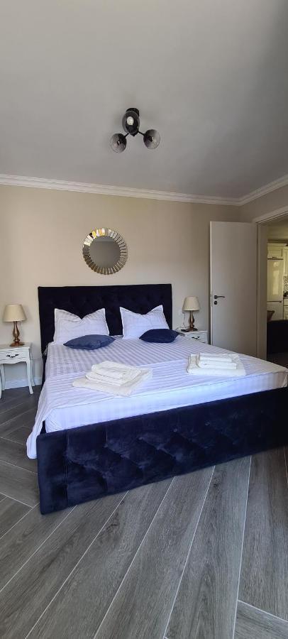 White rezidence Apartment Curtea de Argeş Exterior foto
